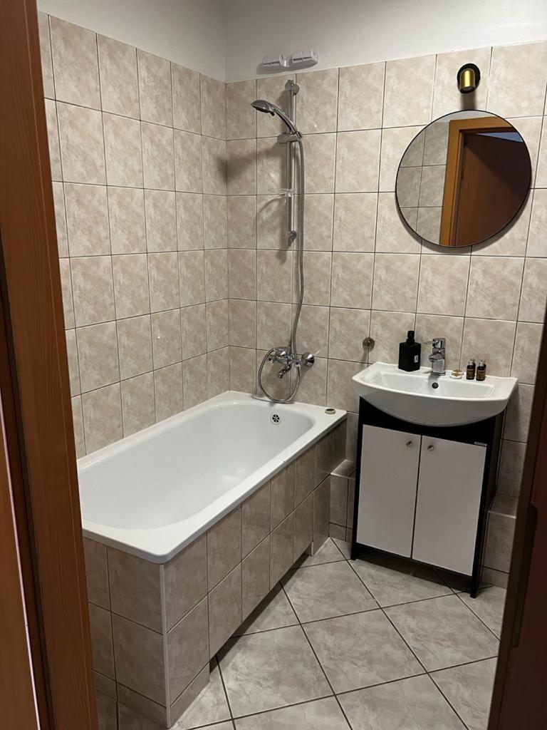 Delta Apart-House Breslavia Esterno foto